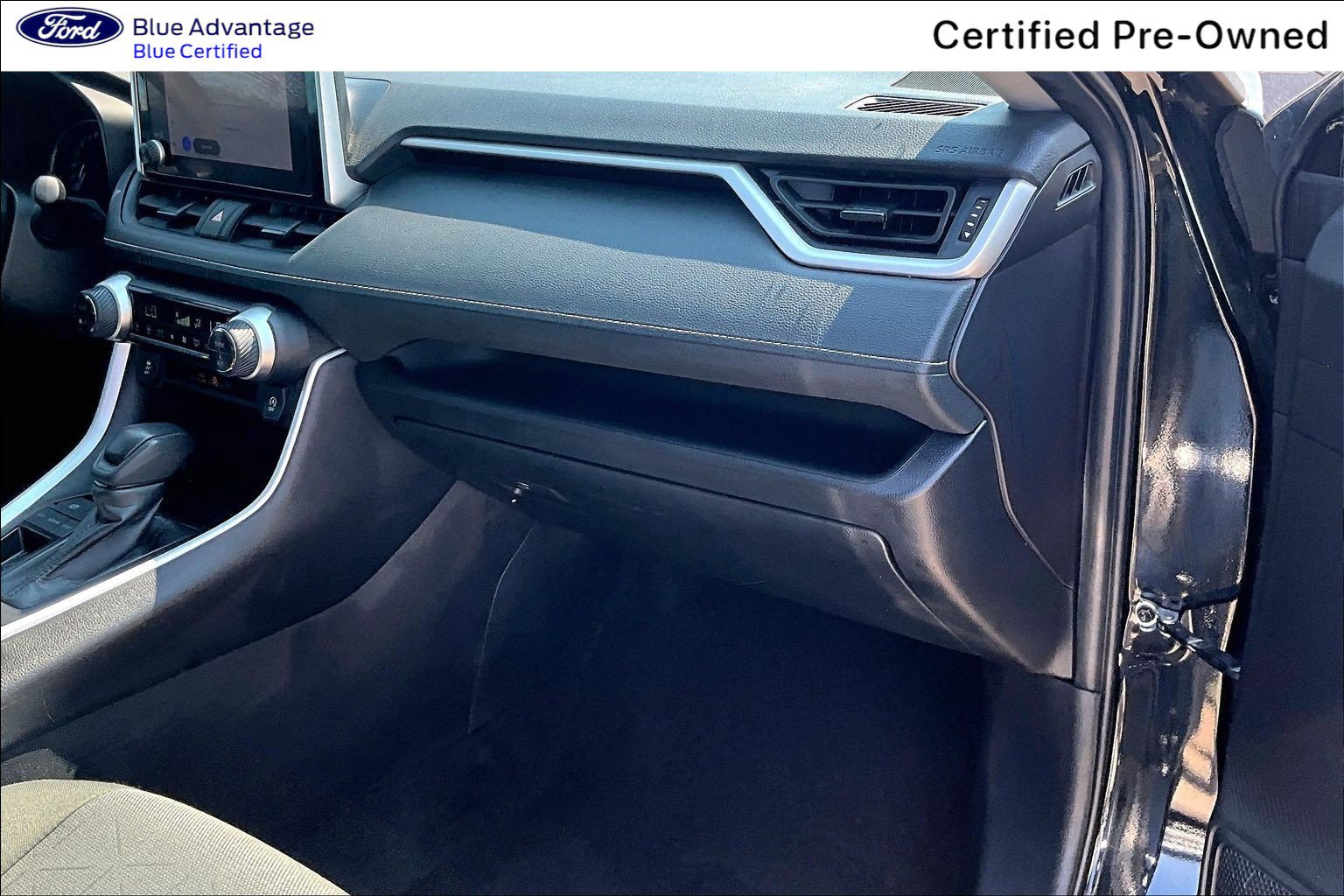 Used 2024 Toyota RAV4 XLE FWD image 21