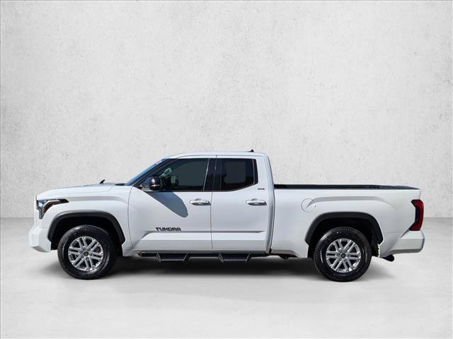Used 2022 Toyota Tundra SR5 w/ SR5 Premium Package AWD/4WD image 9