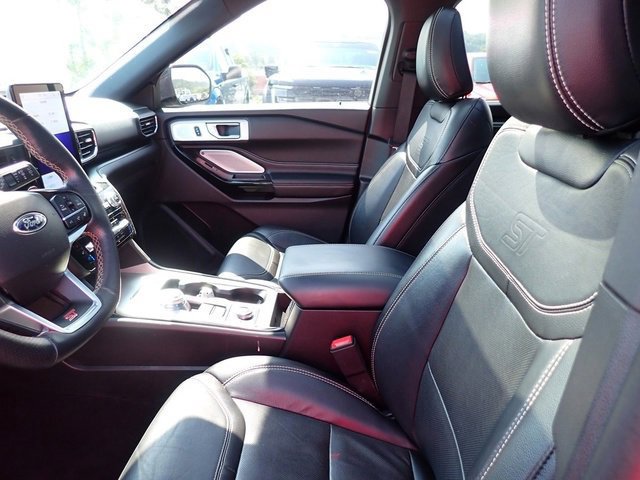 Certified 2022 Ford Explorer ST w/ Equipment Group 401A image 17