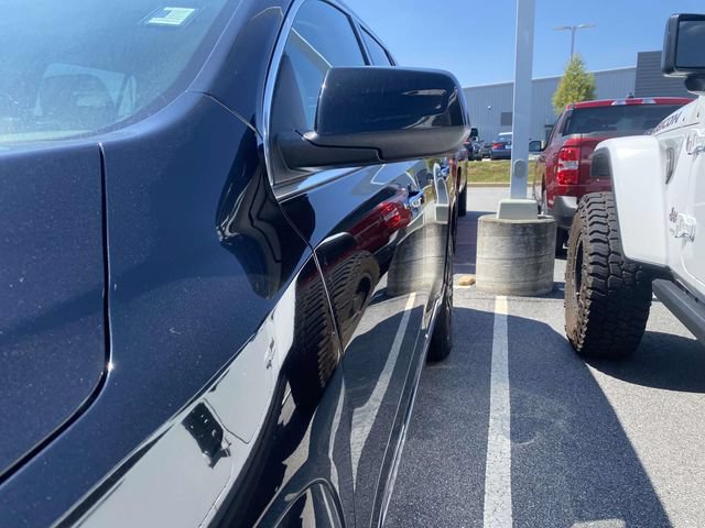 Used 2018 GMC Acadia Denali AWD/4WD image 4