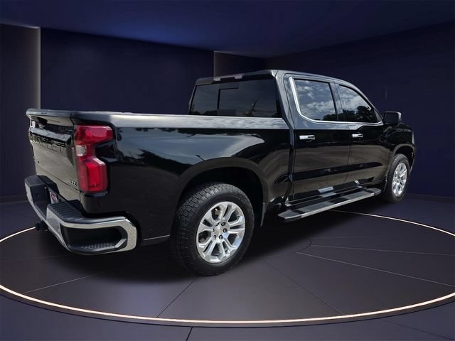 Used 2023 Chevrolet Silverado 1500 LTZ w/ LTZ Premium Package AWD/4WD image 3