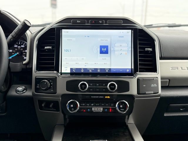 Certified 2022 Ford F350 Lariat w/ Black Appearance Package image 23