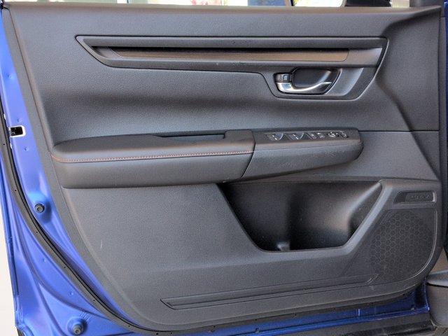 Used 2025 Honda CR-V Sport image 13