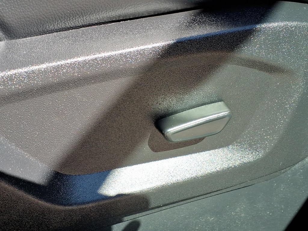 Certified 2024 Ford Edge SEL AWD/4WD image 11