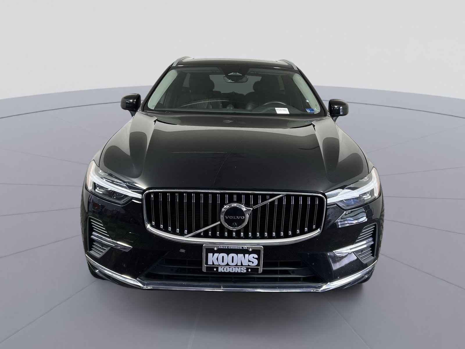 Used 2023 Volvo XC60 B5 Plus AWD/4WD image 4