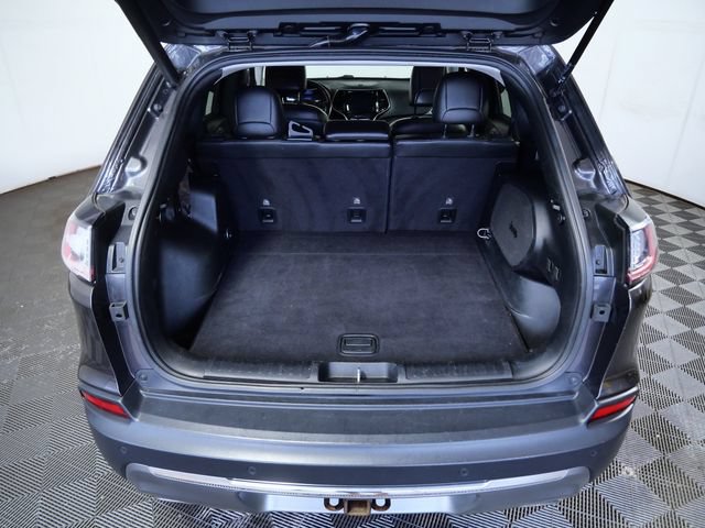 Used 2019 Jeep Cherokee Limited w/ Trailer Tow Group AWD/4WD image 8