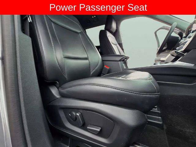 Certified 2024 Ford Explorer XLT w/ Equipment Group 202A AWD/4WD image 26