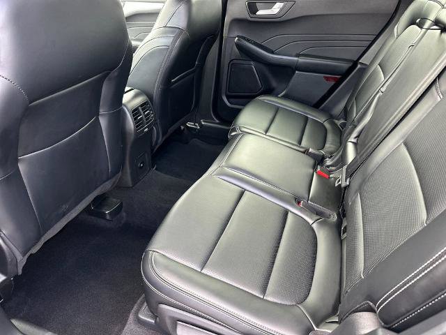 Certified 2025 Ford Escape Platinum AWD/4WD image 11