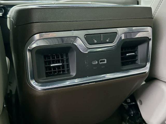 Used 2022 GMC Sierra 1500 SLT w/ SLT Premium Plus Package AWD/4WD image 13