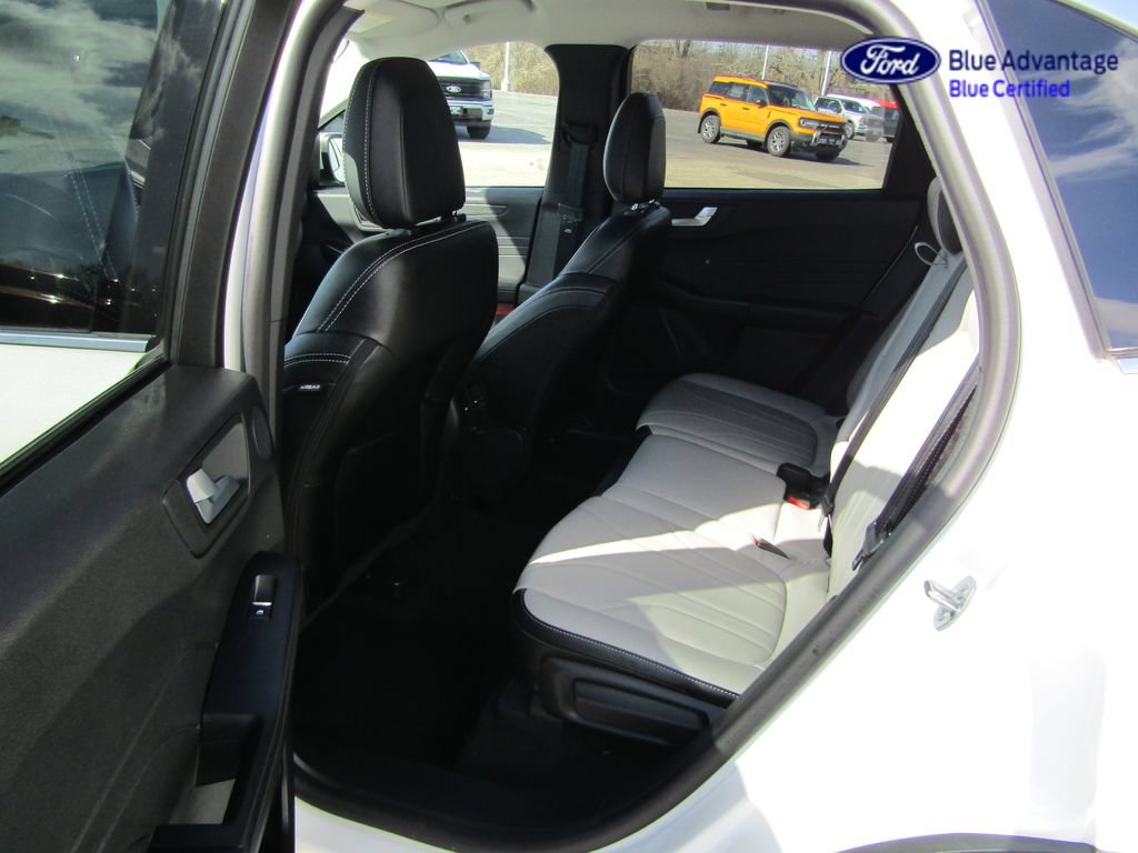 Certified 2025 Ford Escape Platinum w/ Premium Technology Package AWD/4WD image 20