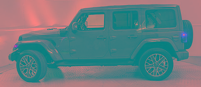 Used 2023 Jeep Wrangler Unlimited Sahara image 2