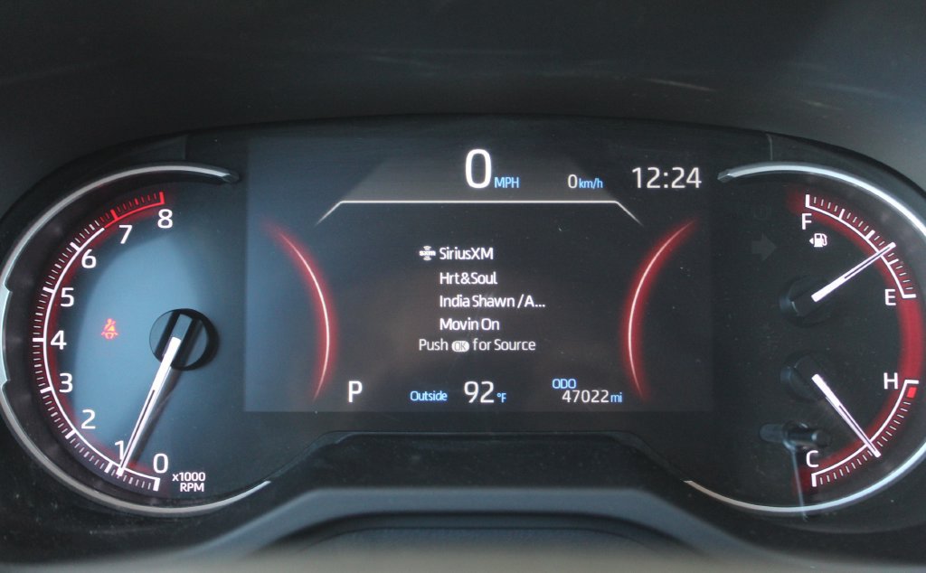 Used 2025 Toyota RAV4 LE AWD/4WD image 12