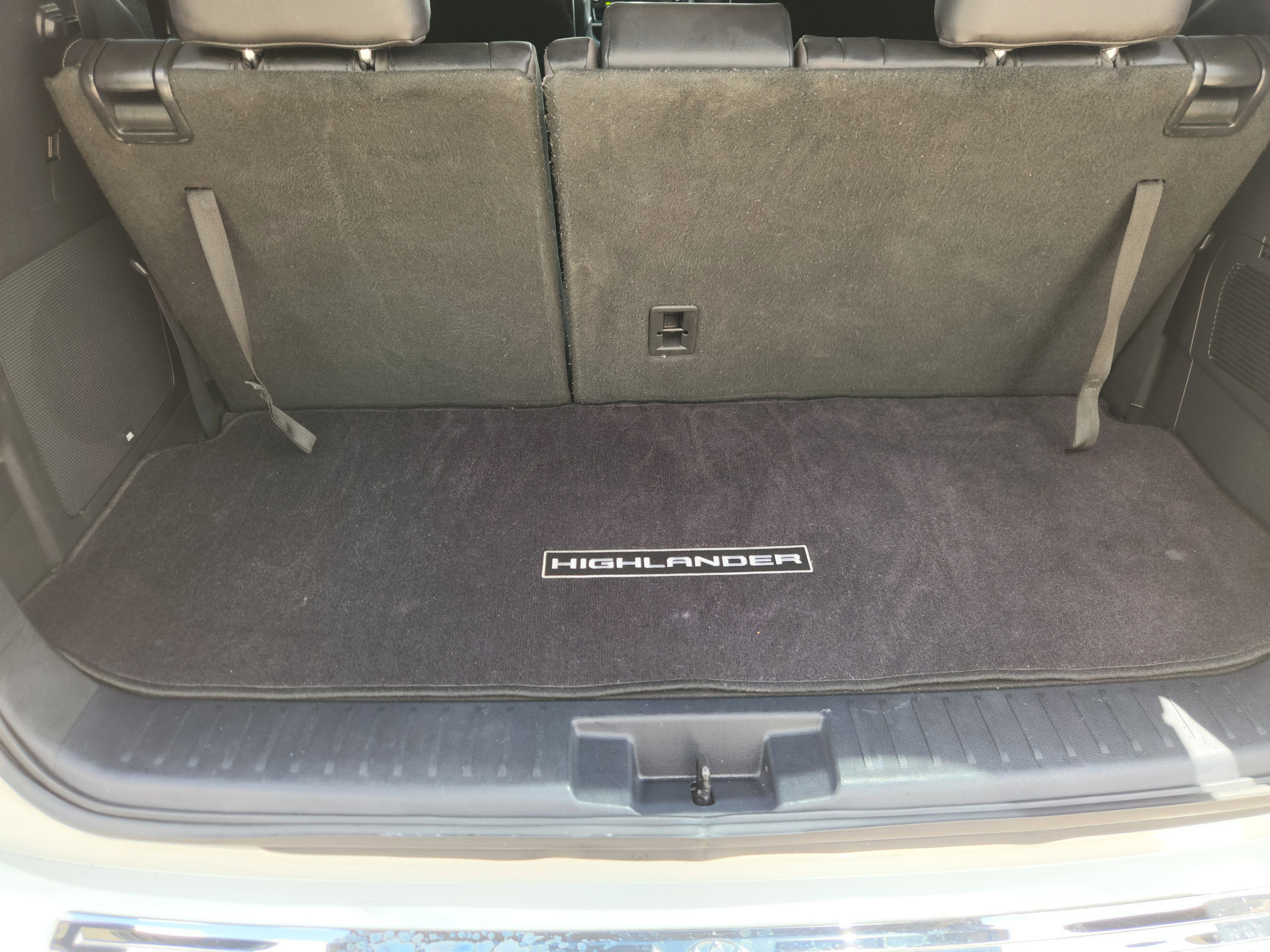 Used 2020 Toyota Highlander Platinum FWD image 22