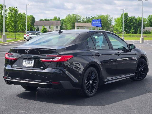 Used 2025 Toyota Camry SE FWD image 11