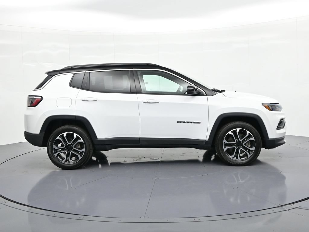 Used 2023 Jeep Compass Limited AWD/4WD image 5