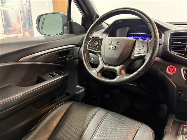 Used 2023 Honda Passport TrailSport image 11