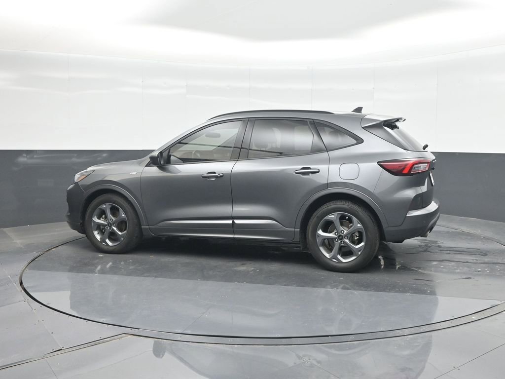 Certified 2023 Ford Escape ST-Line w/ Tech Pack #1 FWD image 27