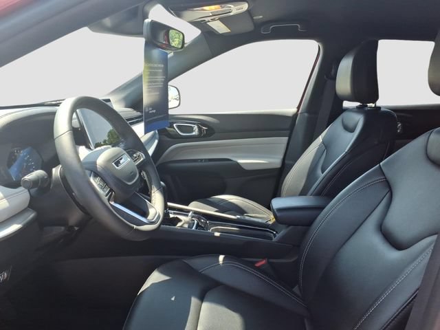 Used 2025 Jeep Compass Limited AWD/4WD image 7