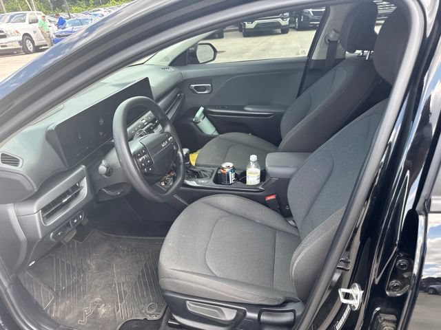Used 2025 Kia K4 FWD image 57