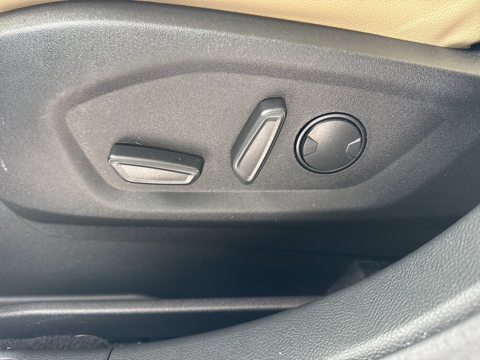 Certified 2022 Ford Edge SEL w/ Convenience Package image 26