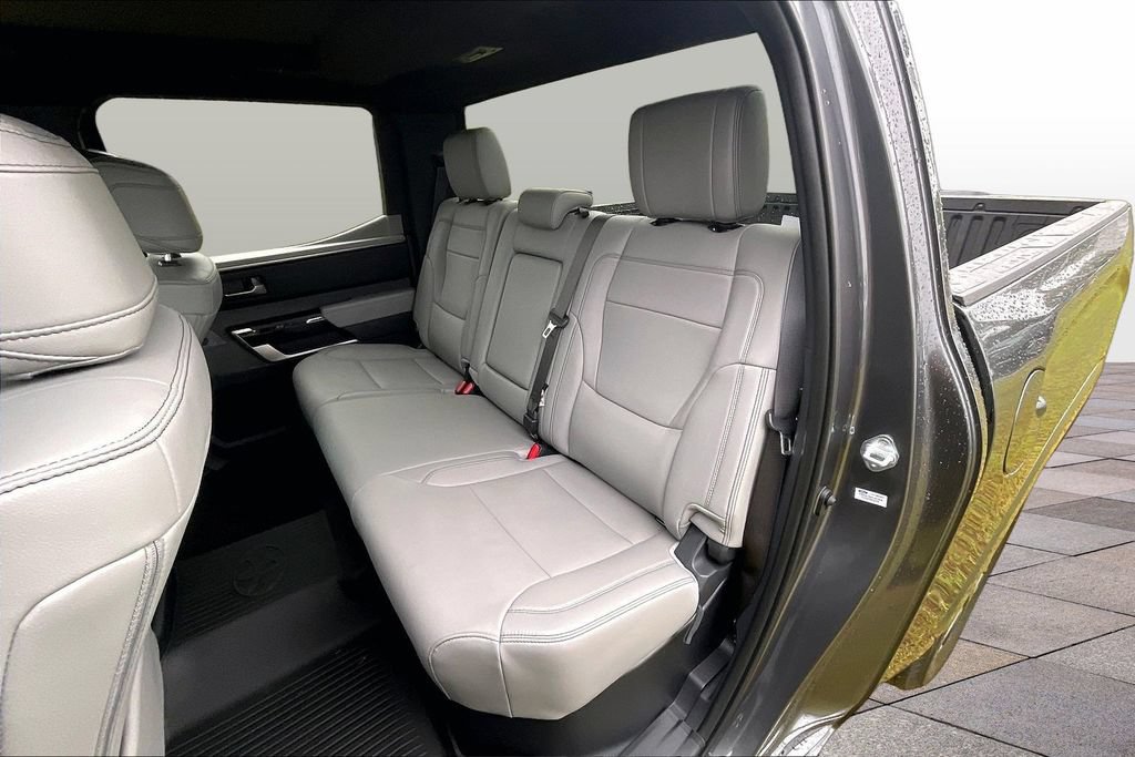 Used 2026 Toyota Tundra Limited AWD/4WD image 27
