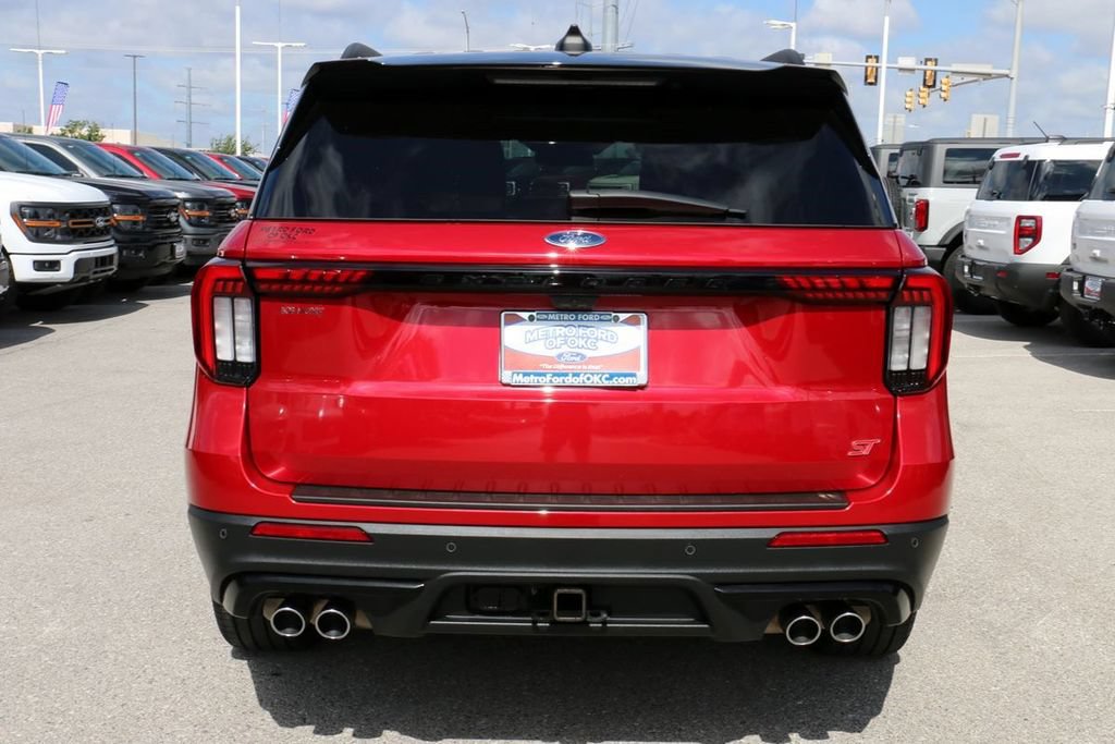Certified 2025 Ford Explorer ST AWD/4WD image 6
