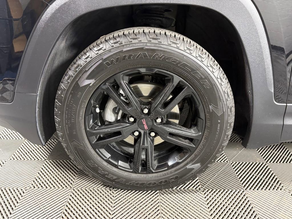Used 2024 GMC Terrain AT4 w/ Infotainment Package II AWD/4WD image 10