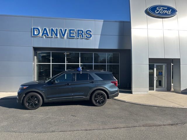 Certified 2024 Ford Explorer ST-Line w/ Class IV Trailer Tow Package image 4