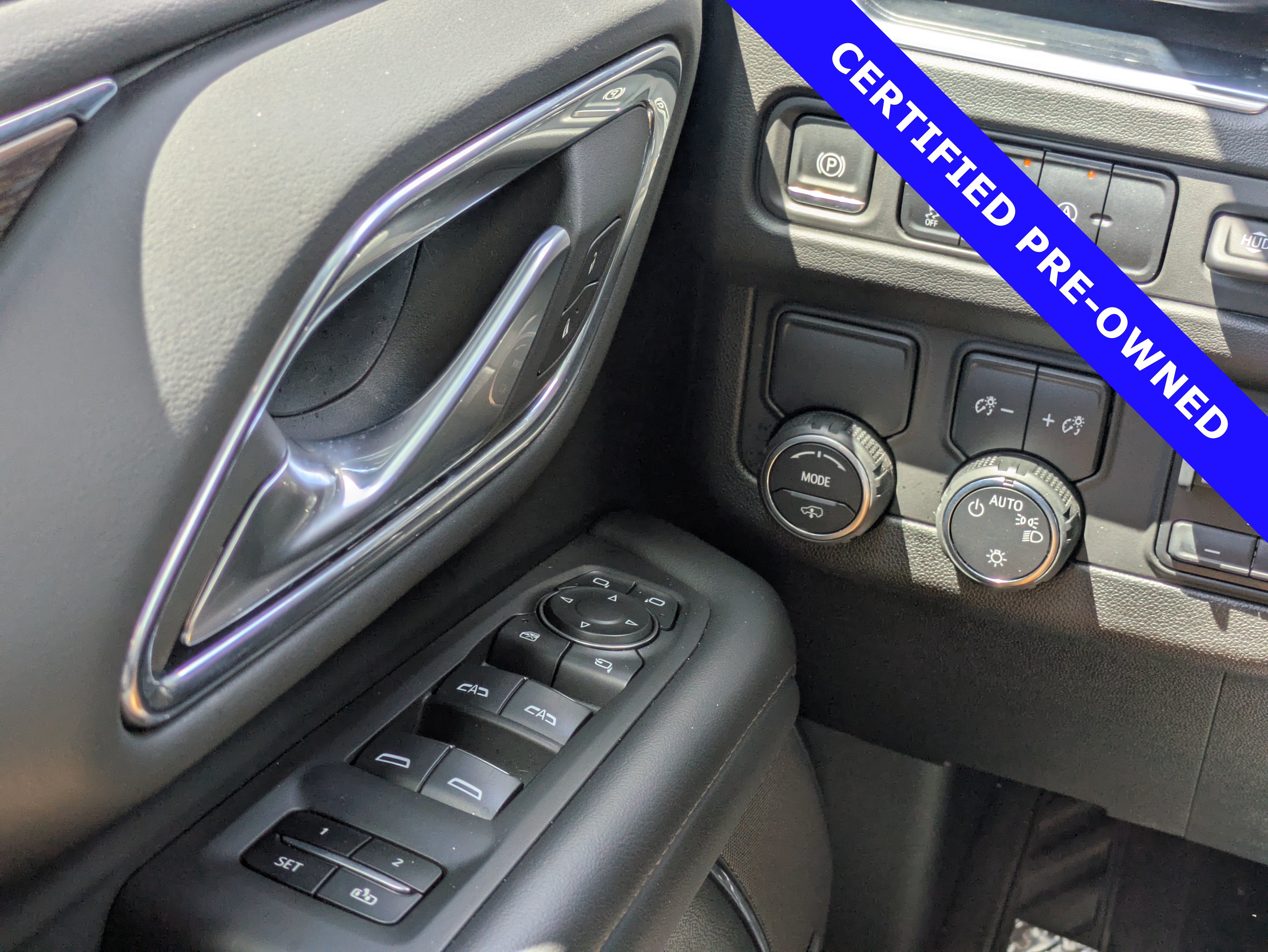 Used 2024 Chevrolet Tahoe High Country RWD image 26