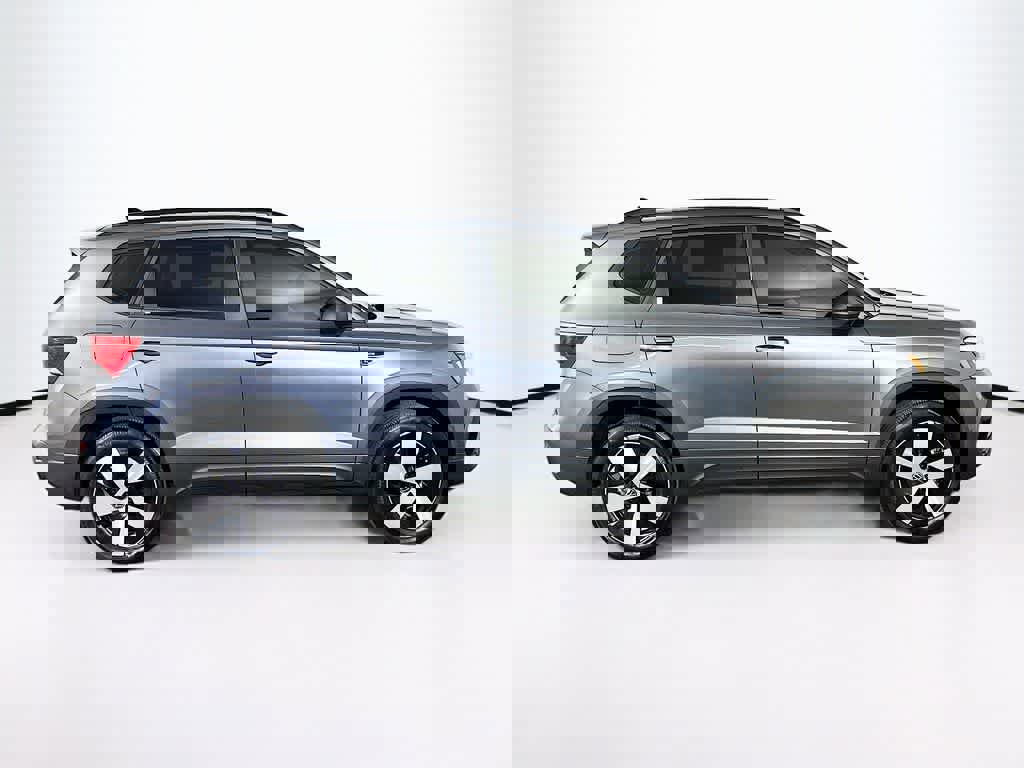 Used 2024 Volkswagen Taos S image 6