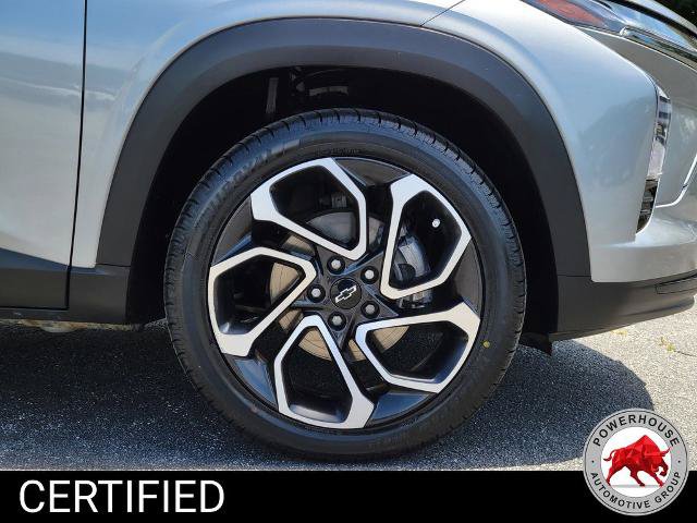 Used 2025 Chevrolet Trax RS w/ Driver Confidence Package FWD image 12