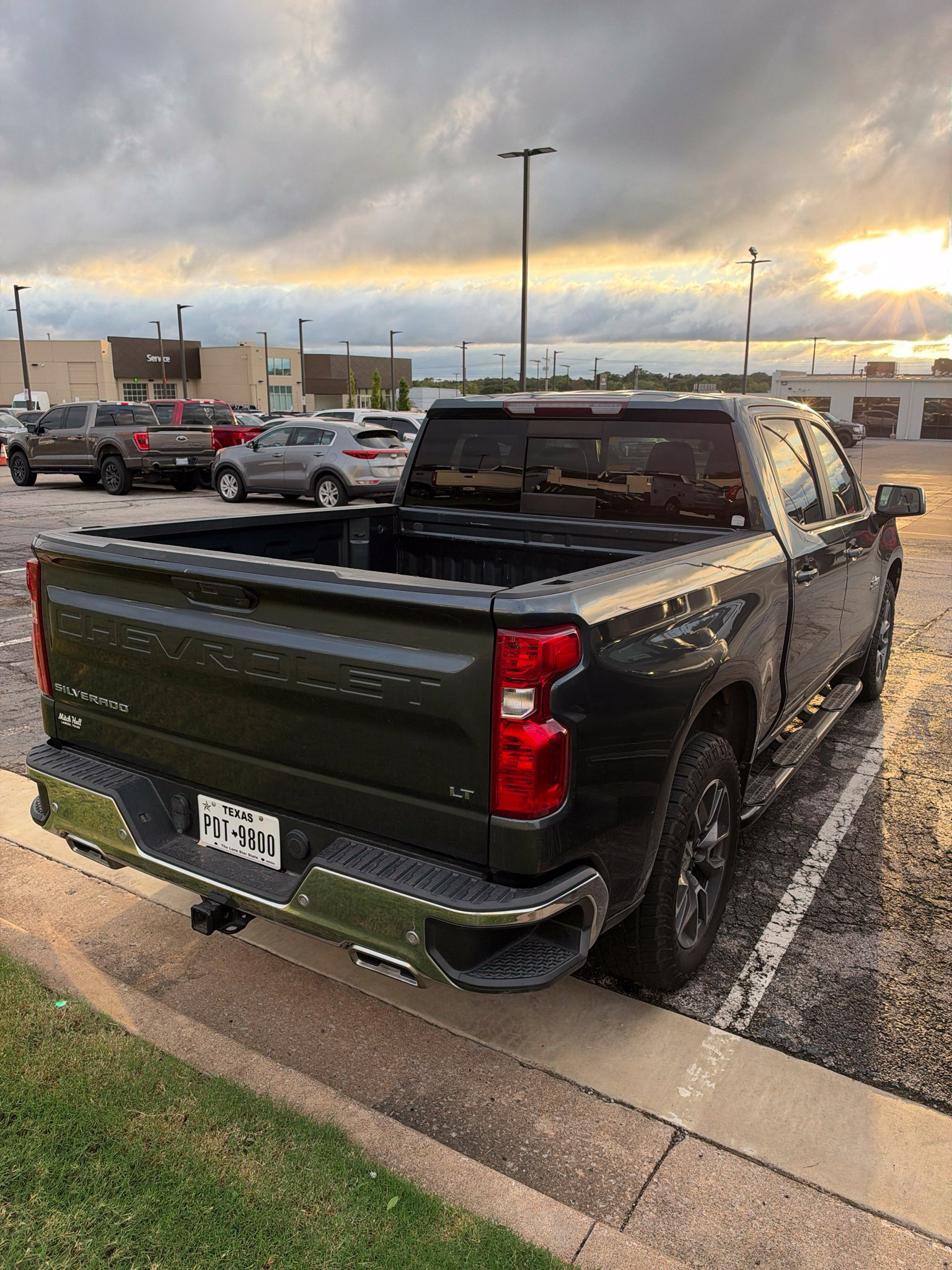 Used 2020 Chevrolet Silverado 1500 LT w/ Texas Edition AWD/4WD image 3