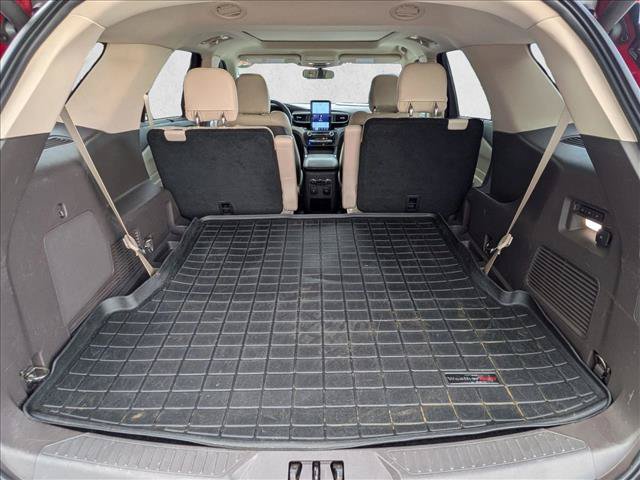Certified 2020 Ford Explorer Platinum w/ Premium Technology Package AWD/4WD image 6