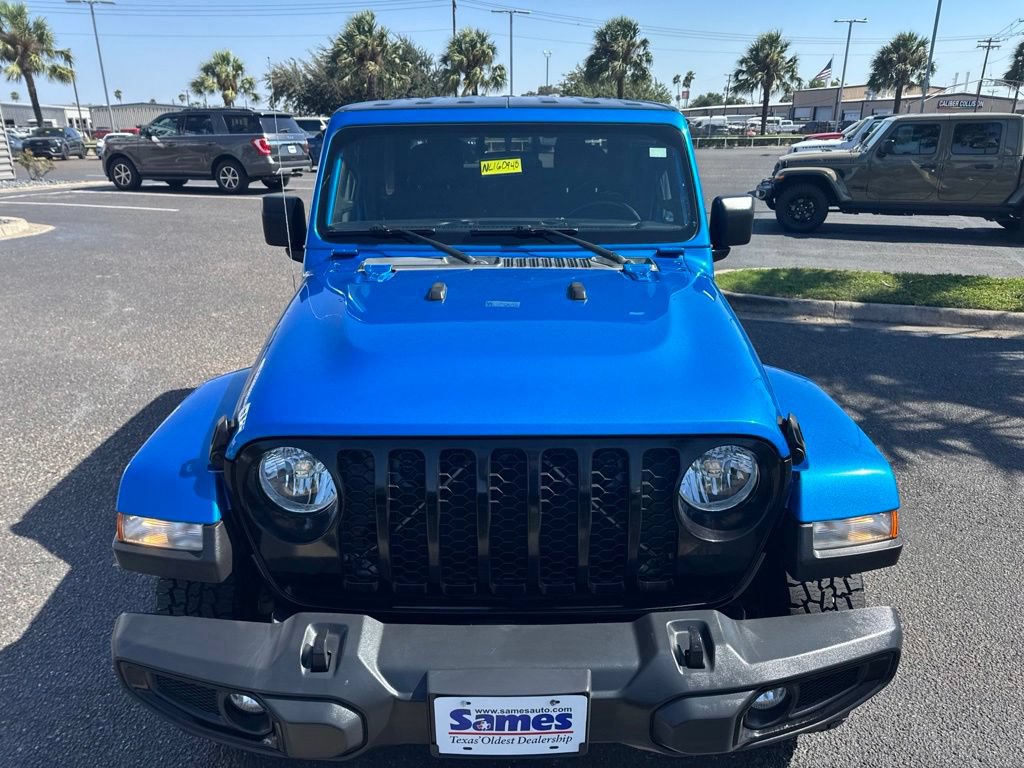 Used 2022 Jeep Gladiator Sport AWD/4WD image 6