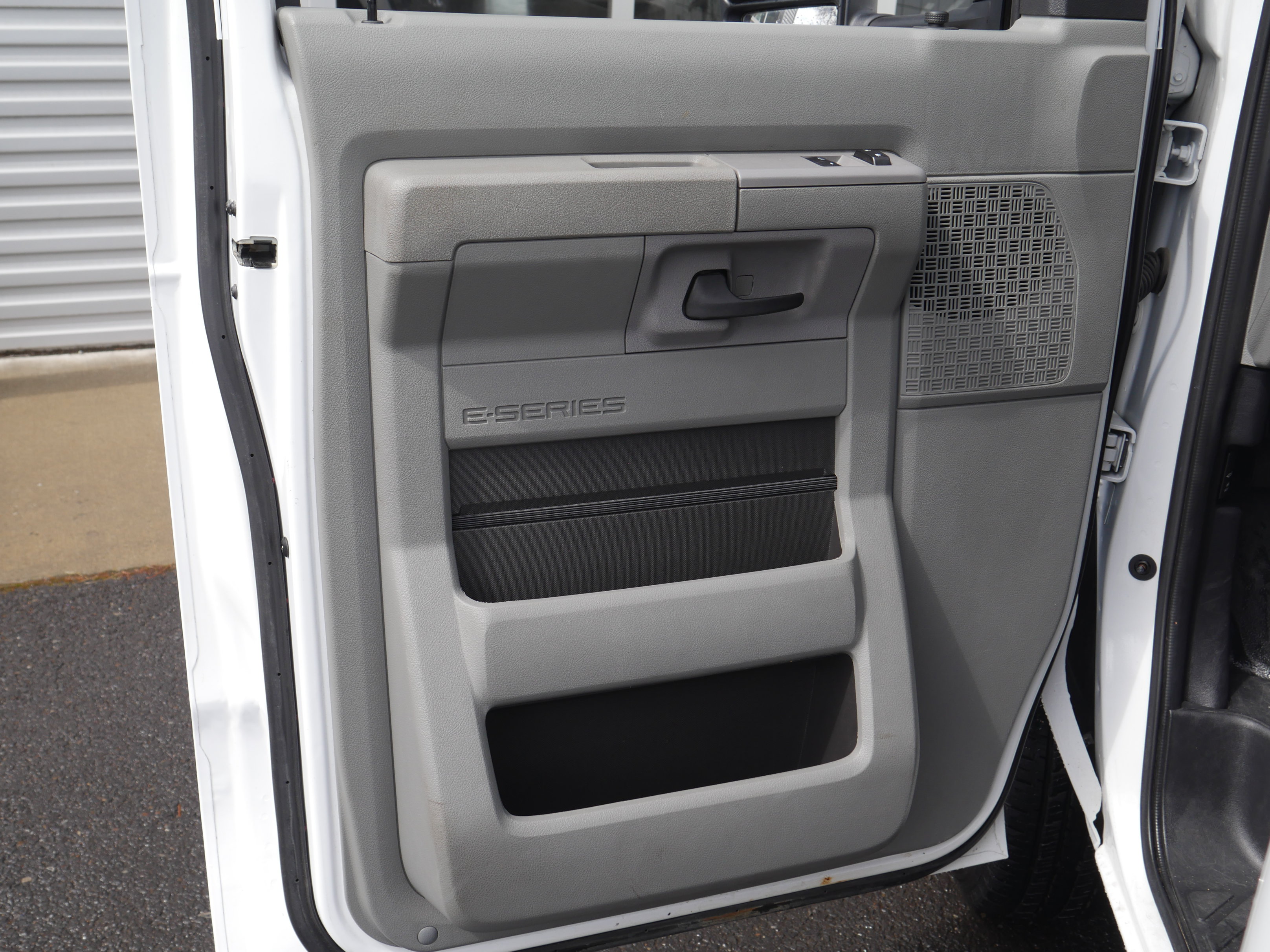 Certified 2025 Ford E-450 and Econoline 450 Super Duty w/ Power Equipment Group RWD image 21