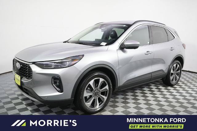 Certified 2023 Ford Escape Platinum AWD/4WD image 2