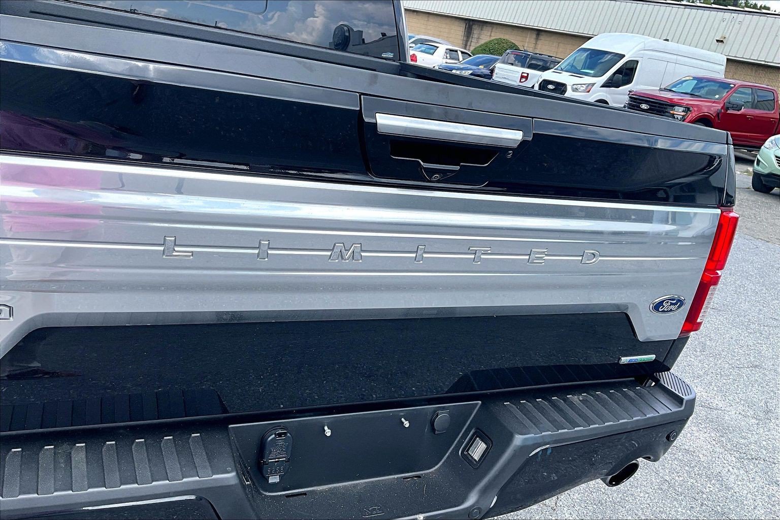 Certified 2020 Ford F150 Limited w/ Trailer Tow Package AWD/4WD image 8
