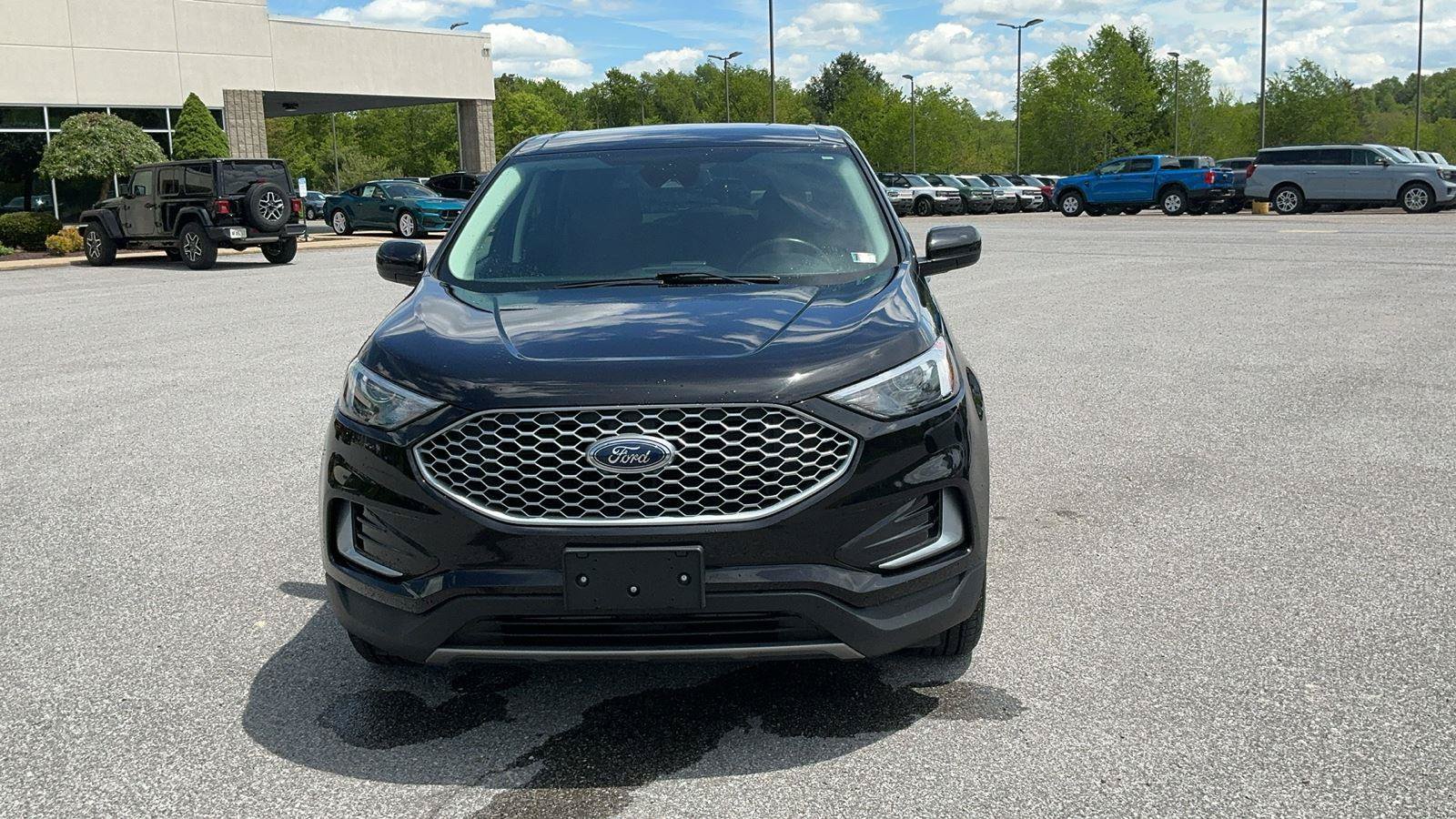 Certified 2023 Ford Edge SEL AWD/4WD image 2