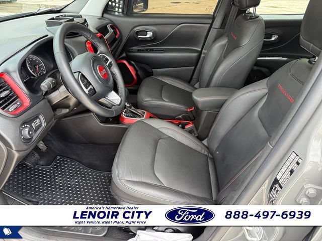 Used 2021 Jeep Renegade Trailhawk w/ Sun & Sound Group AWD/4WD image 10