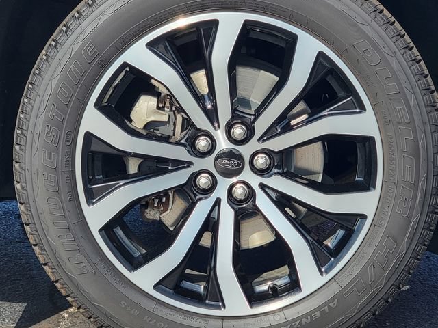 Certified 2023 Ford Explorer ST-Line w/ Class IV Trailer Tow Package AWD/4WD image 17