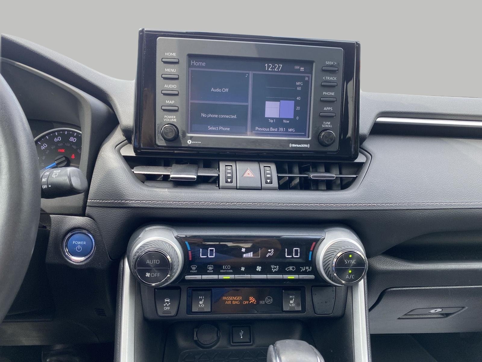 Used 2022 Toyota RAV4 XLE Premium AWD/4WD image 16