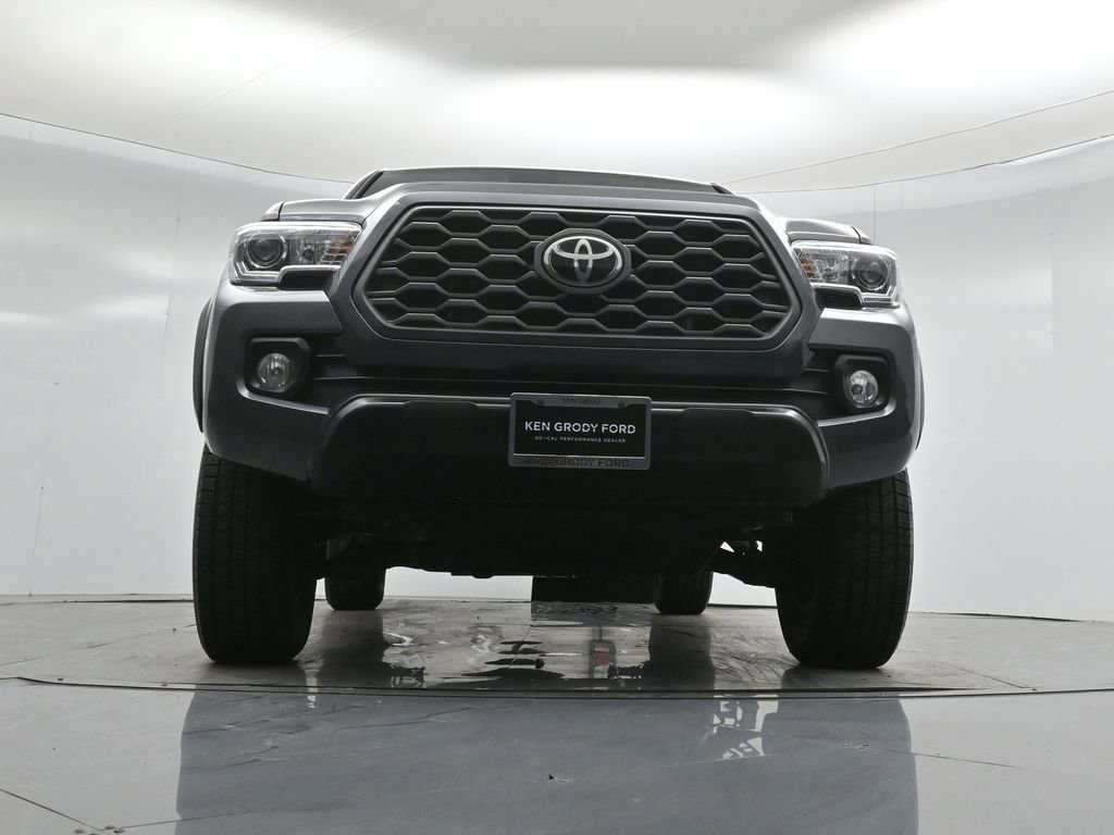 Used 2020 Toyota Tacoma TRD Off-Road w/ Technology Package image 43