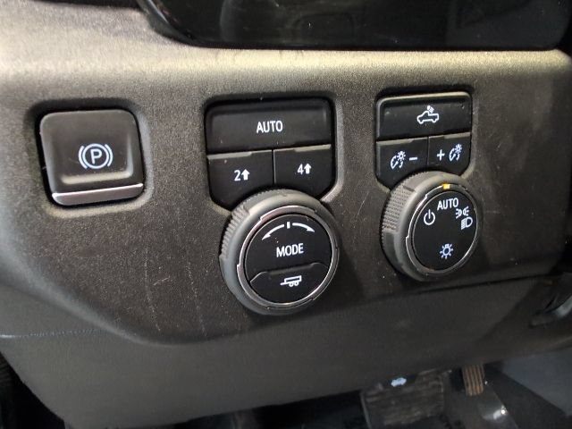 Used 2022 Chevrolet Silverado 1500 LT AWD/4WD image 15