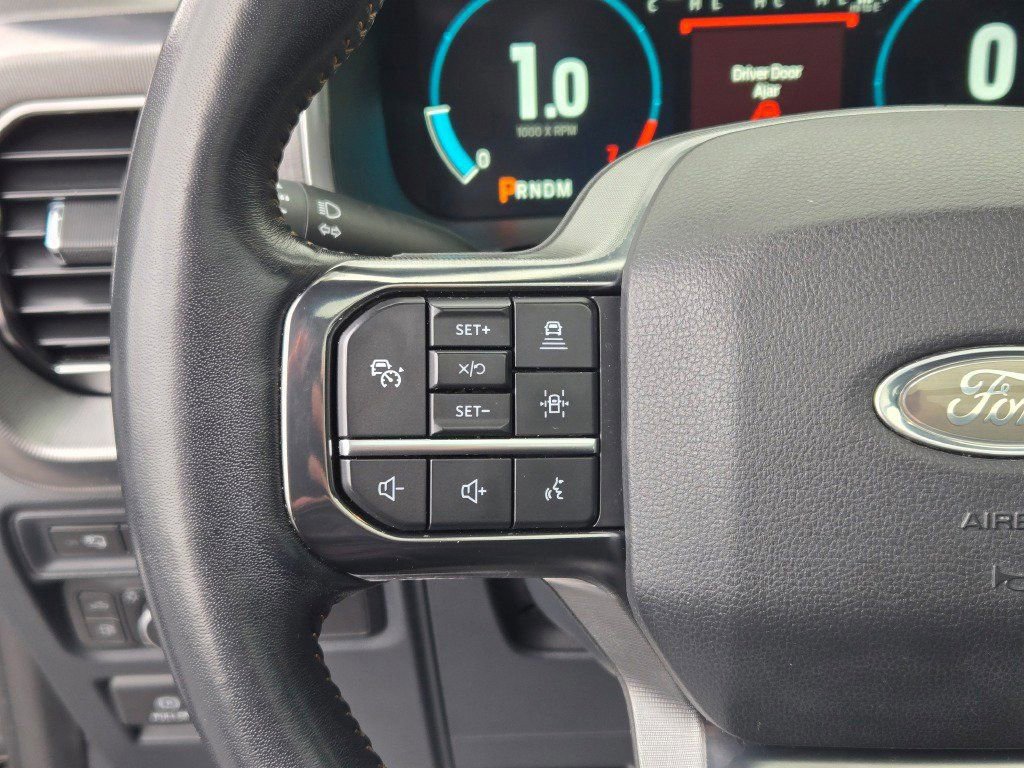 Certified 2022 Ford F150 Platinum w/ Equipment Group 701A High image 32