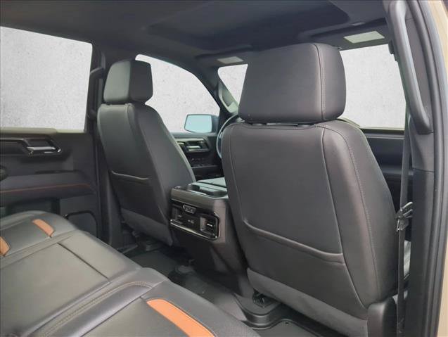 Used 2023 GMC Sierra 1500 AT4 w/ Technology Package AWD/4WD image 18