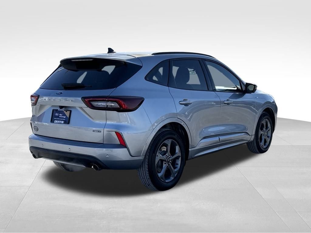 Certified 2023 Ford Escape ST-Line Select w/ Tech Pack #2 image 2