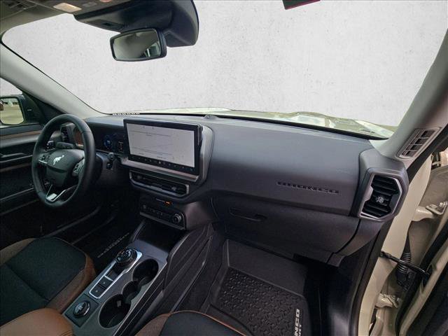 Certified 2025 Ford Bronco Sport Outer Banks w/ Outer Banks Tech Package+ AWD/4WD image 19