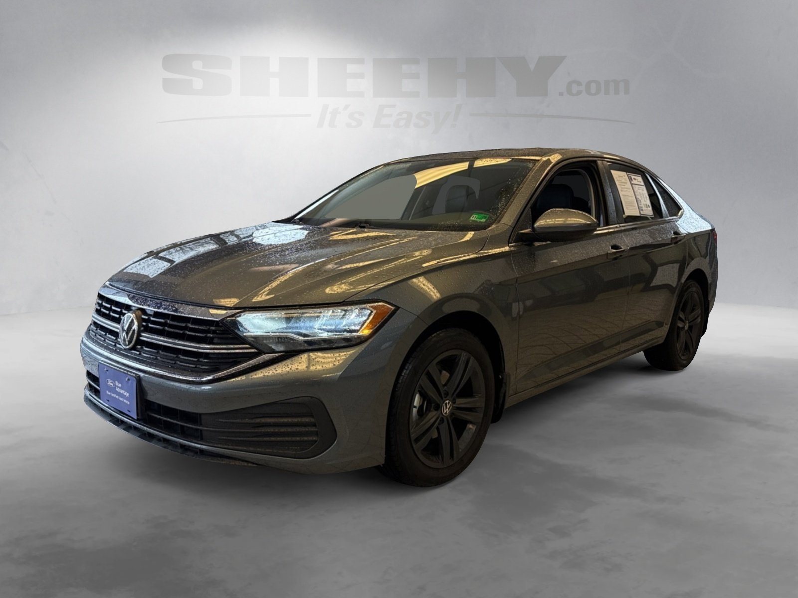 Used 2022 Volkswagen Jetta SE w/ Panoramic Sunroof Package image 16