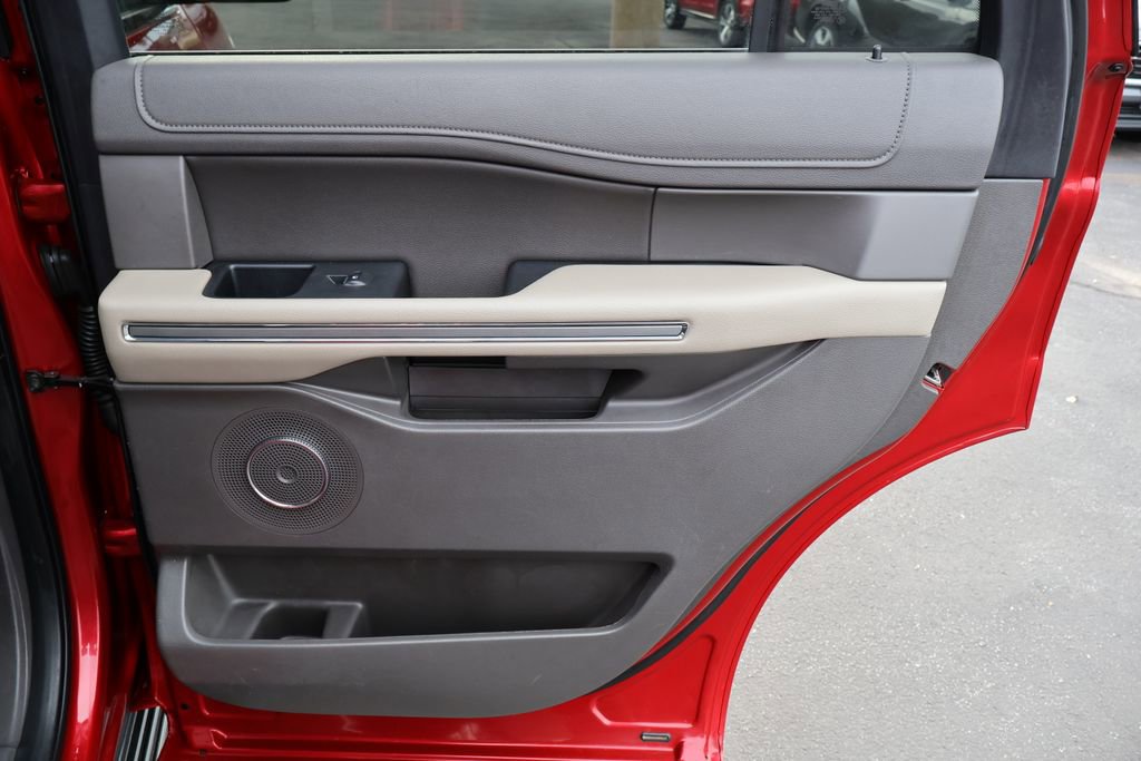 Certified 2021 Ford Expedition XLT RWD image 23