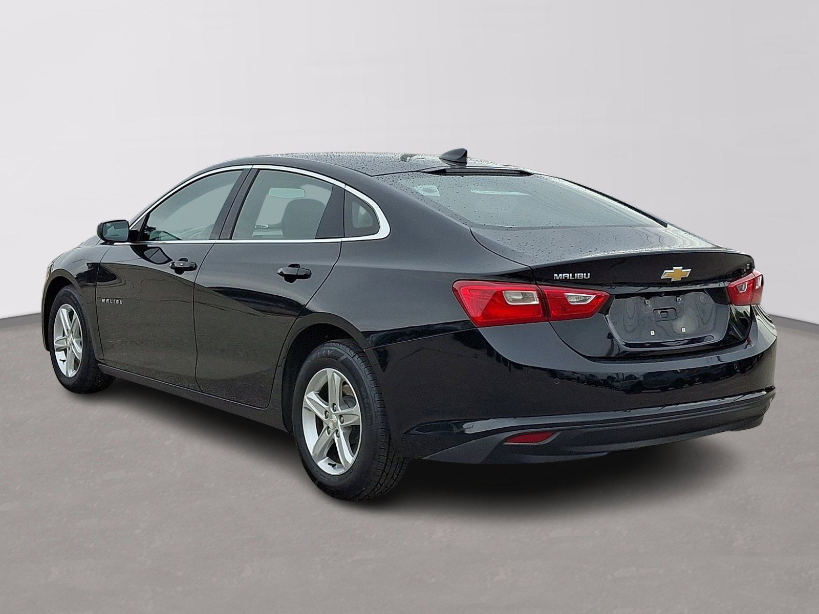 Used 2024 Chevrolet Malibu LT image 4